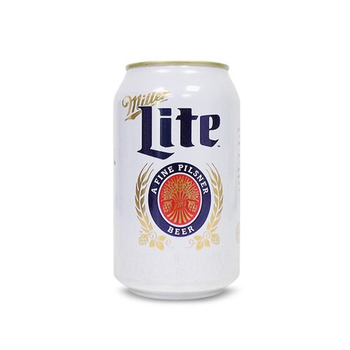 Una lata de Miller Lite resalta prominentemente sobre un fondo blanco en un relajante motel con jacuzzi en Bucaramanga.