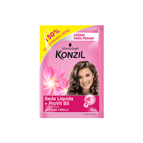 Mujer sonriente presenta paquete Konzil de crema para peinar con seda líquida y Provit B5. La promoción destaca, "50% más contenido".